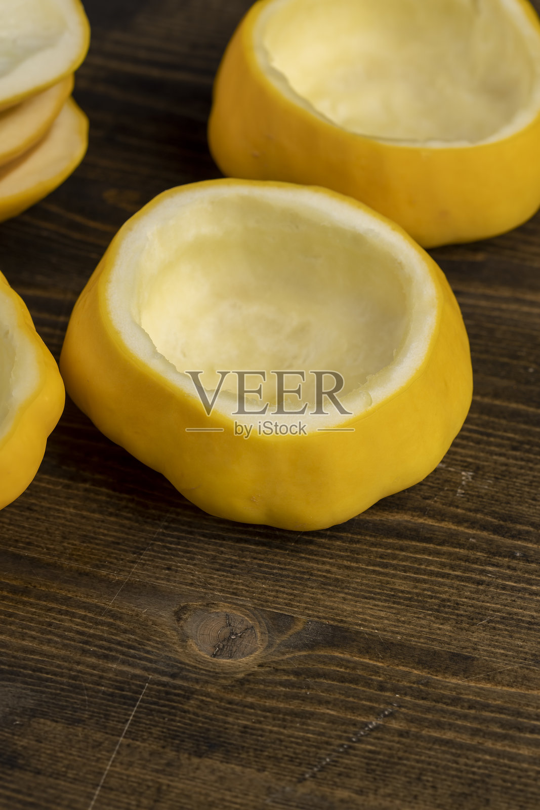 剁好的去皮南瓜,适合与肉类一起烘焙照片摄影图片