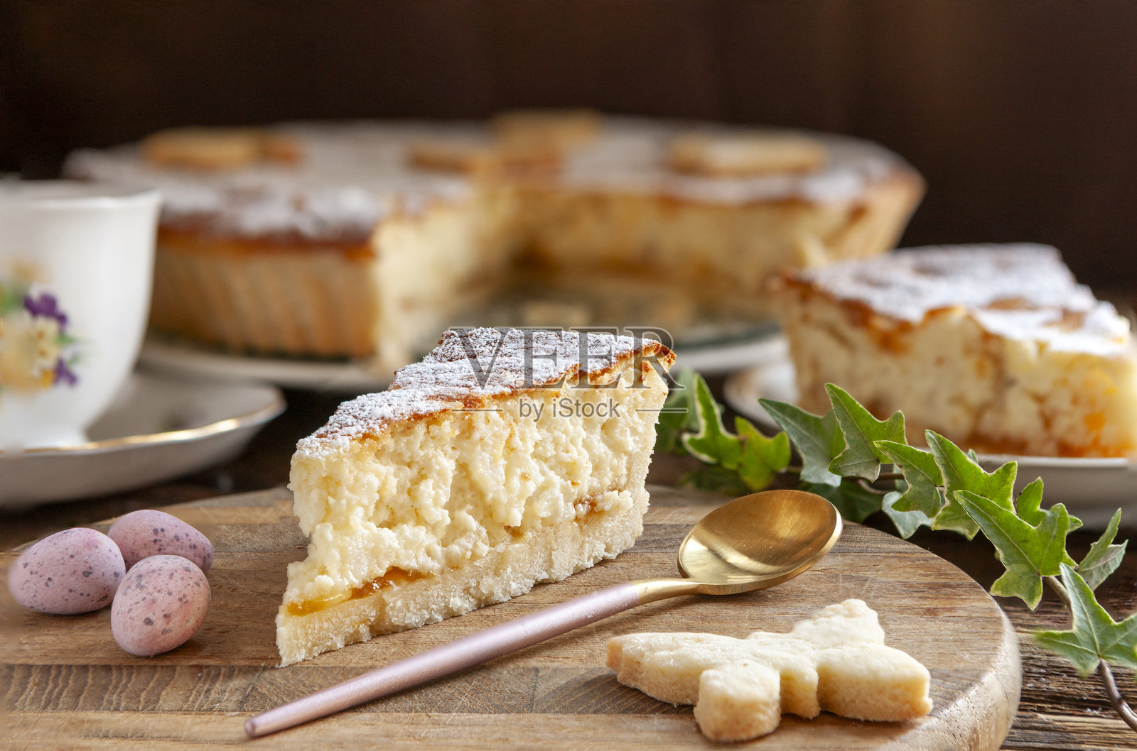 Osterchuechli 传统瑞士复活节米饭蛋糕照片摄影图片