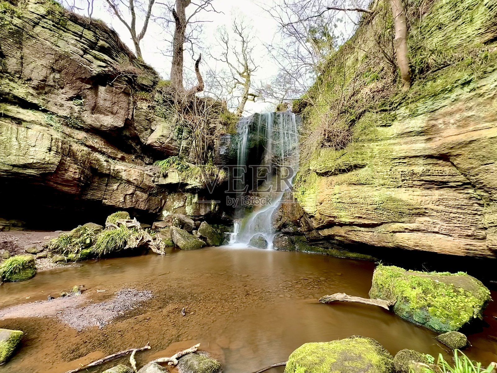 诺森伯兰的鲁廷林瀑布长时间曝光摄影照片摄影图片