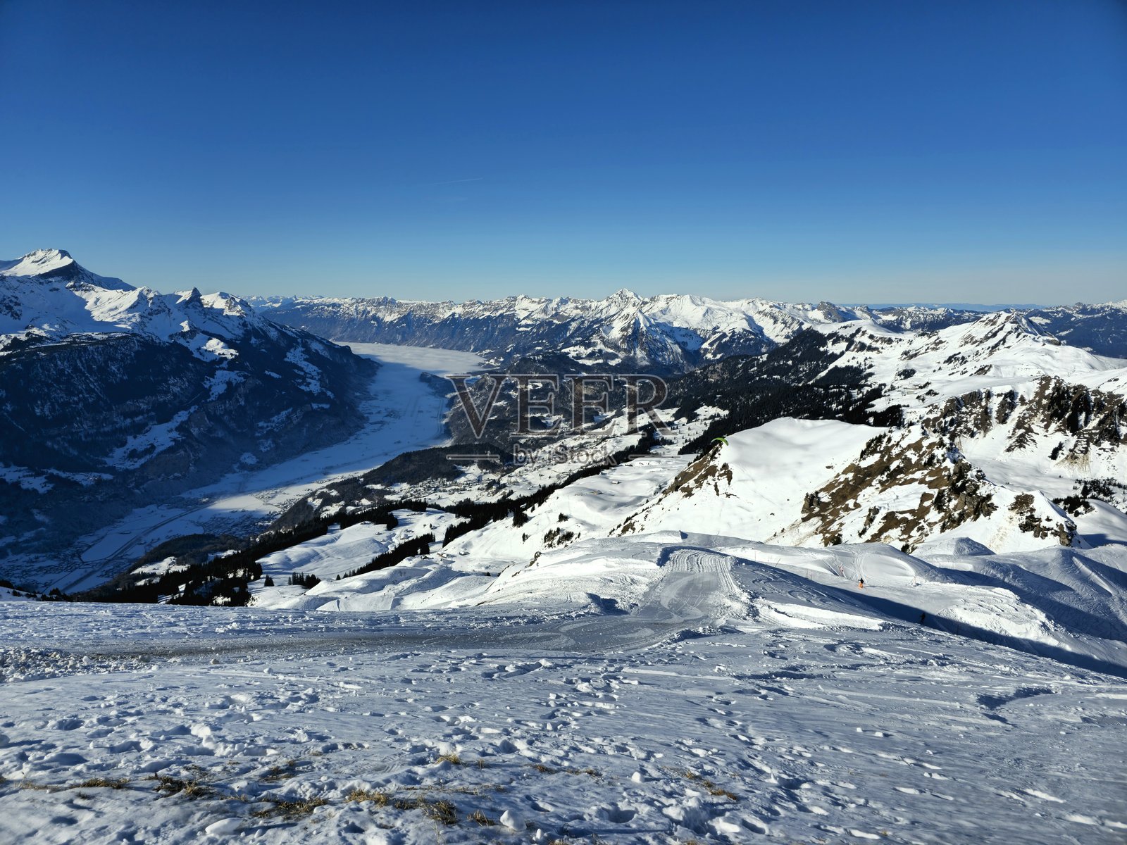 瑞士阿尔卑斯山的冬季照片摄影图片