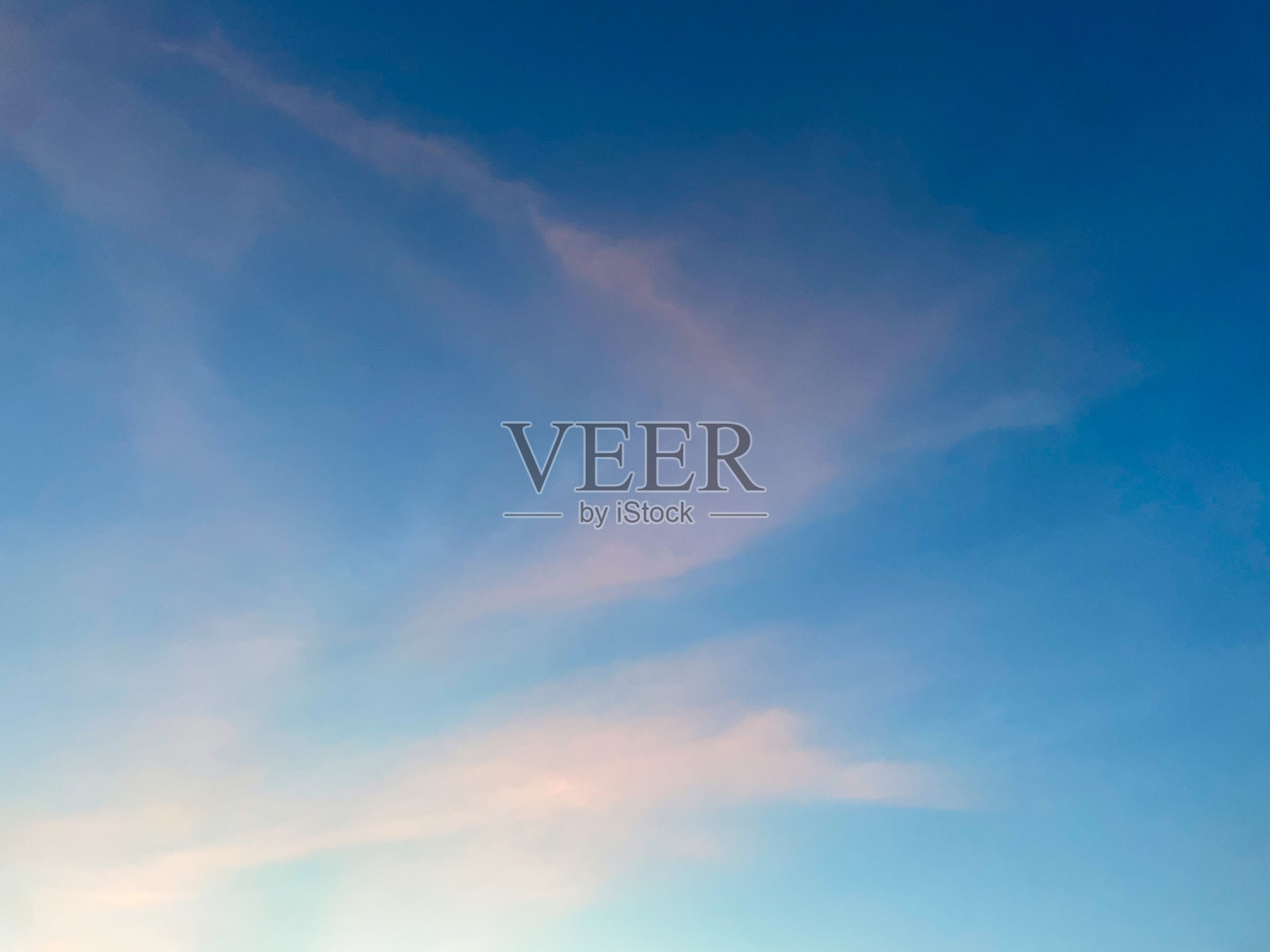 蓝天和橙色云彩照片摄影图片