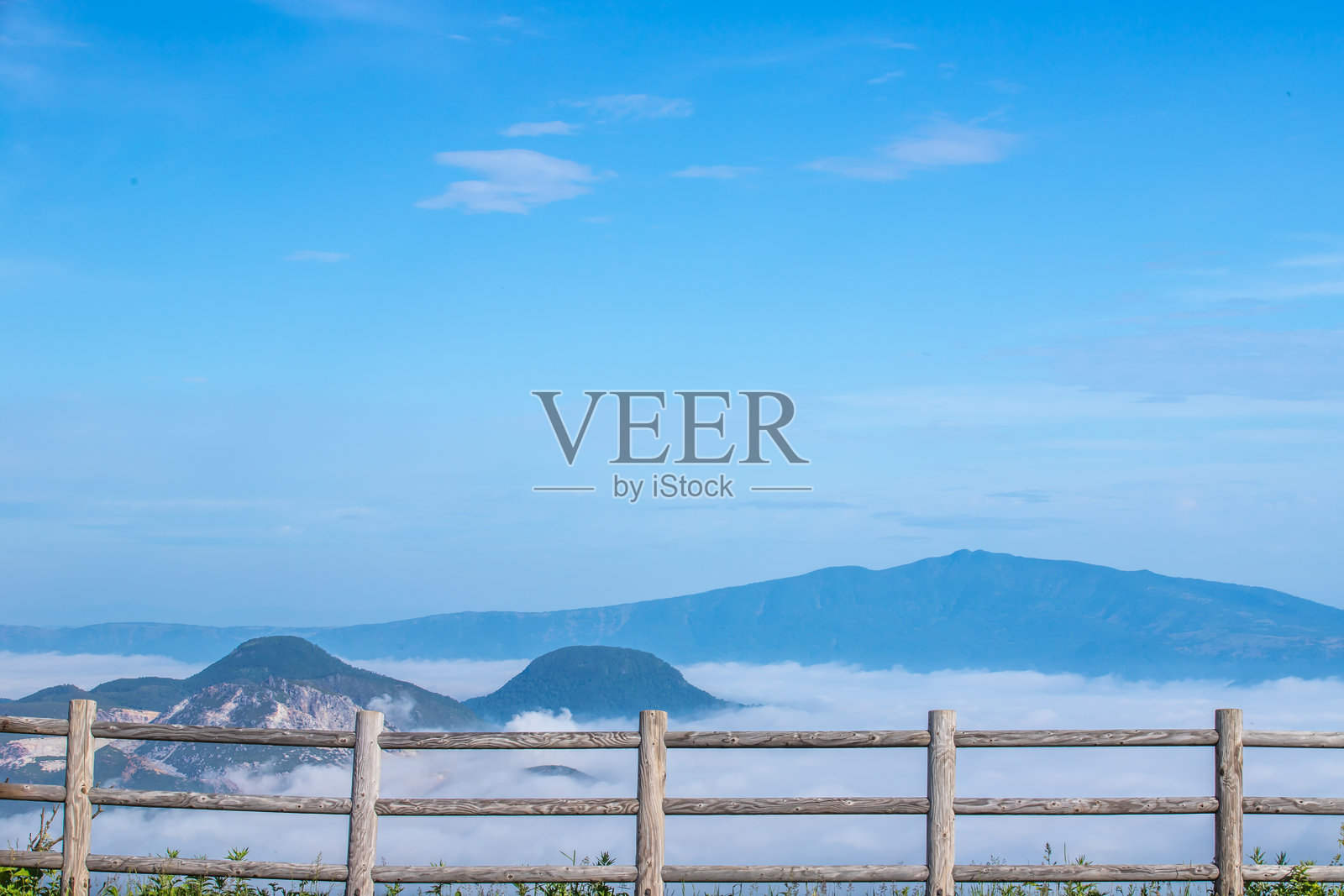 从北海道摩周湖第3观景台停车场的壮观景色照片摄影图片