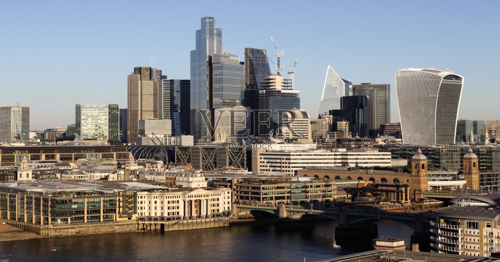 泰特现代艺术馆10层的视角照片摄影图片