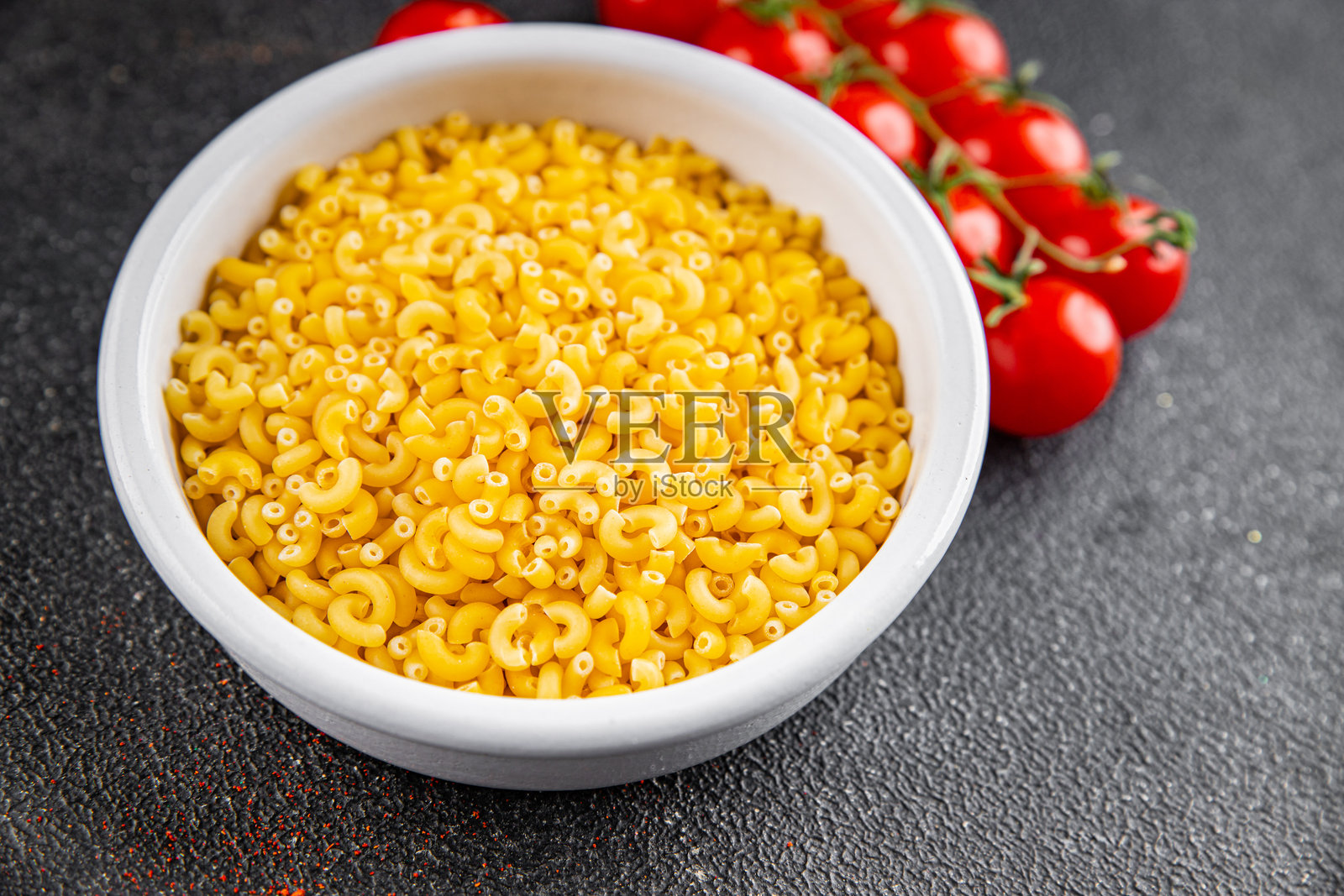 生意的意大利通心粉生的可可利特开胃菜有机产品新鲜美味的美食背景在桌子上乡村风格的食物俯视图留白空间照片摄影图片