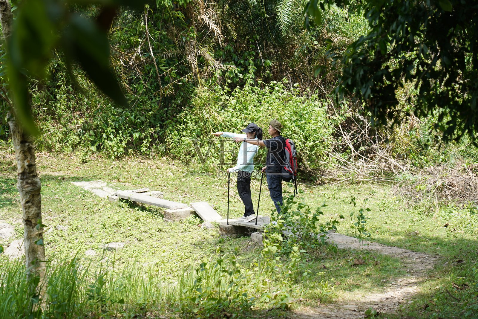 人与自然照片摄影图片