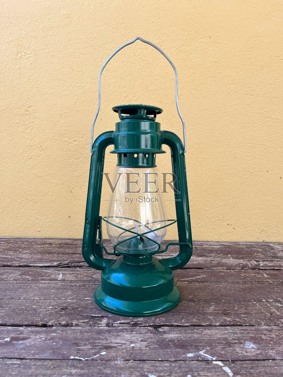 绿色飓风灯照片摄影图片