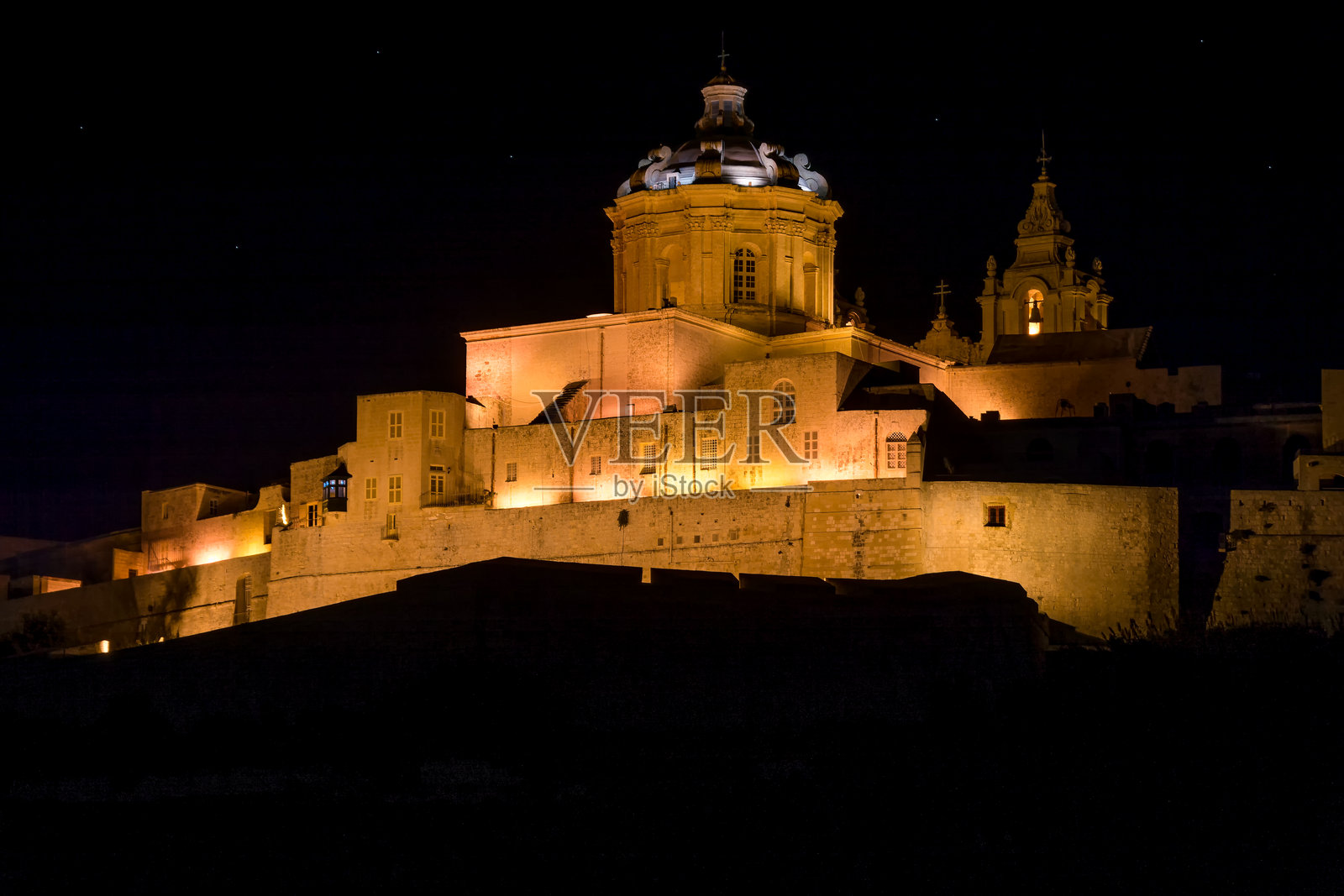 马耳他的中世纪瑰宝夜景壮丽照片摄影图片