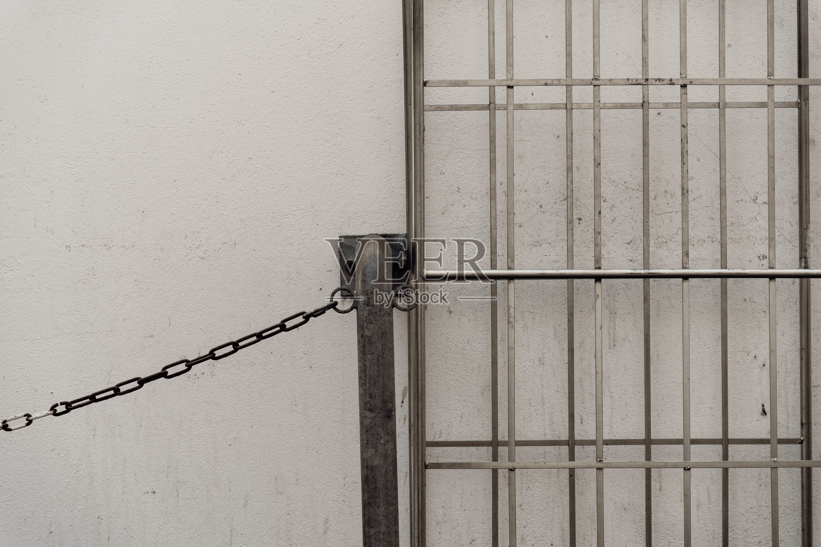 装卸坡道上空货物手推车的局部视图照片摄影图片