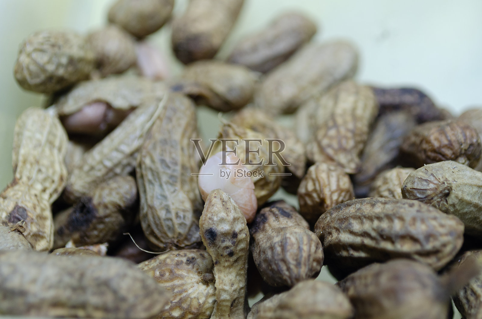 一堆煮花生照片摄影图片