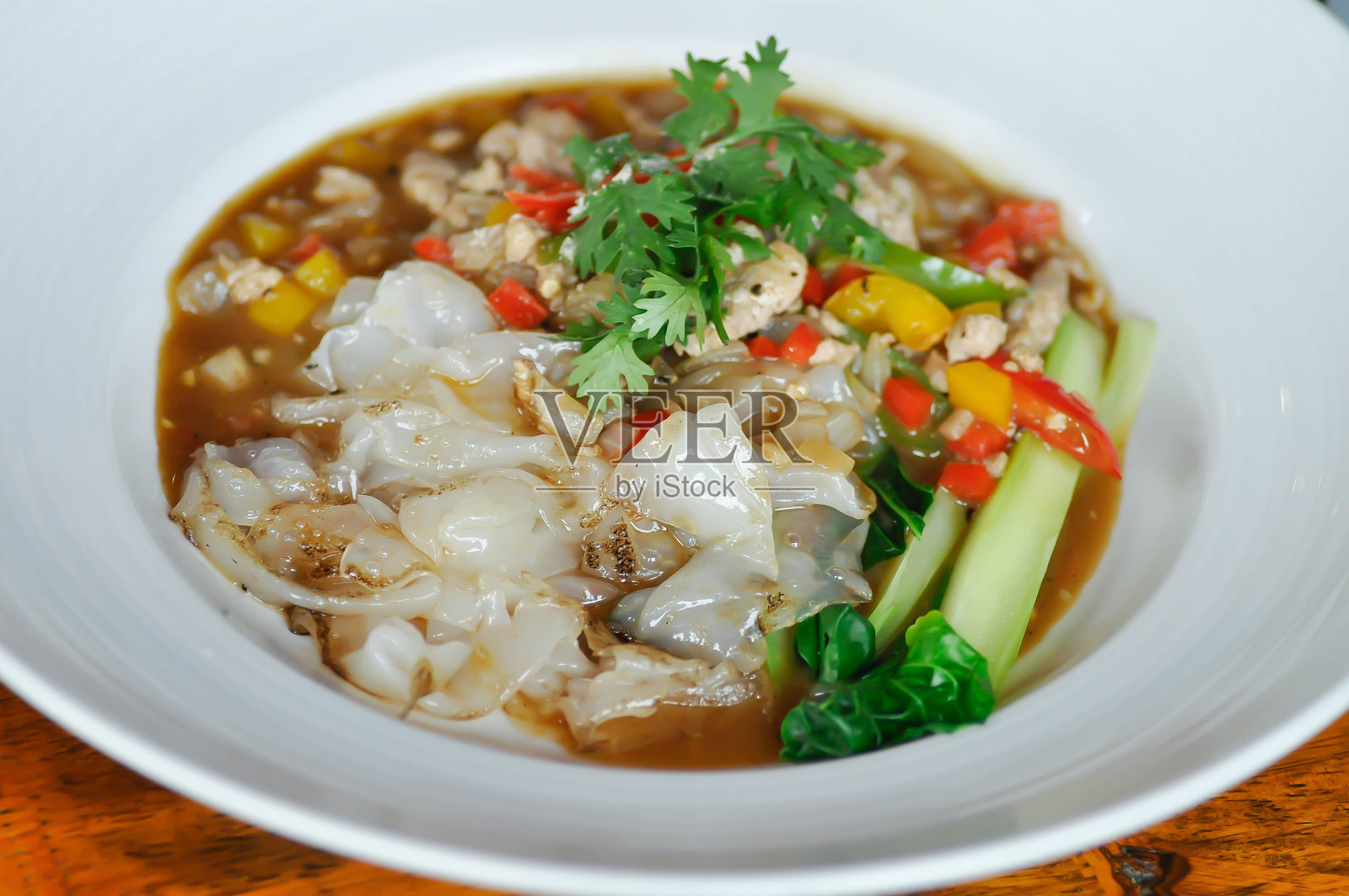 面条,猪肉面条或炒面照片摄影图片