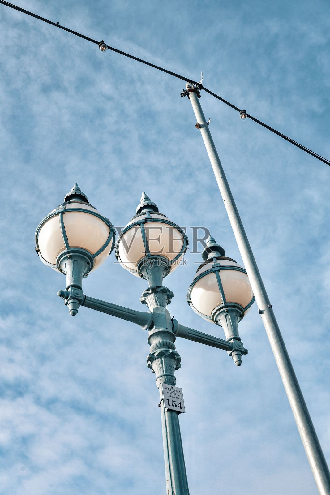 复古风格的街灯照片摄影图片
