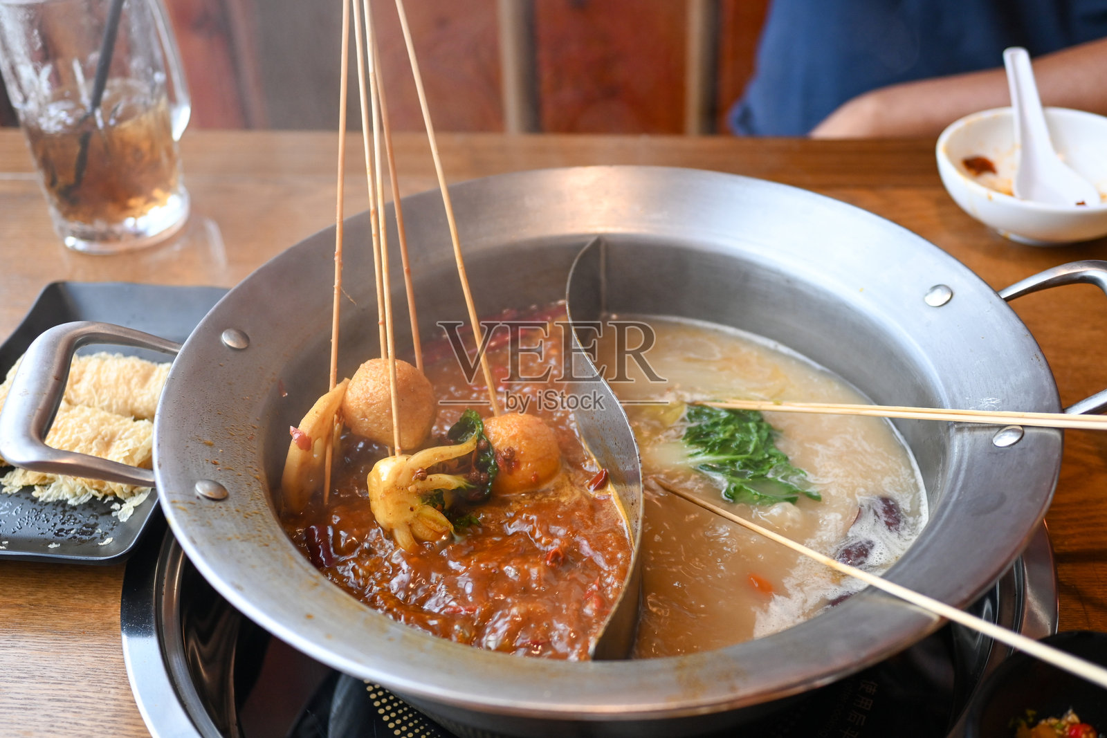 美味的四川串串香照片摄影图片