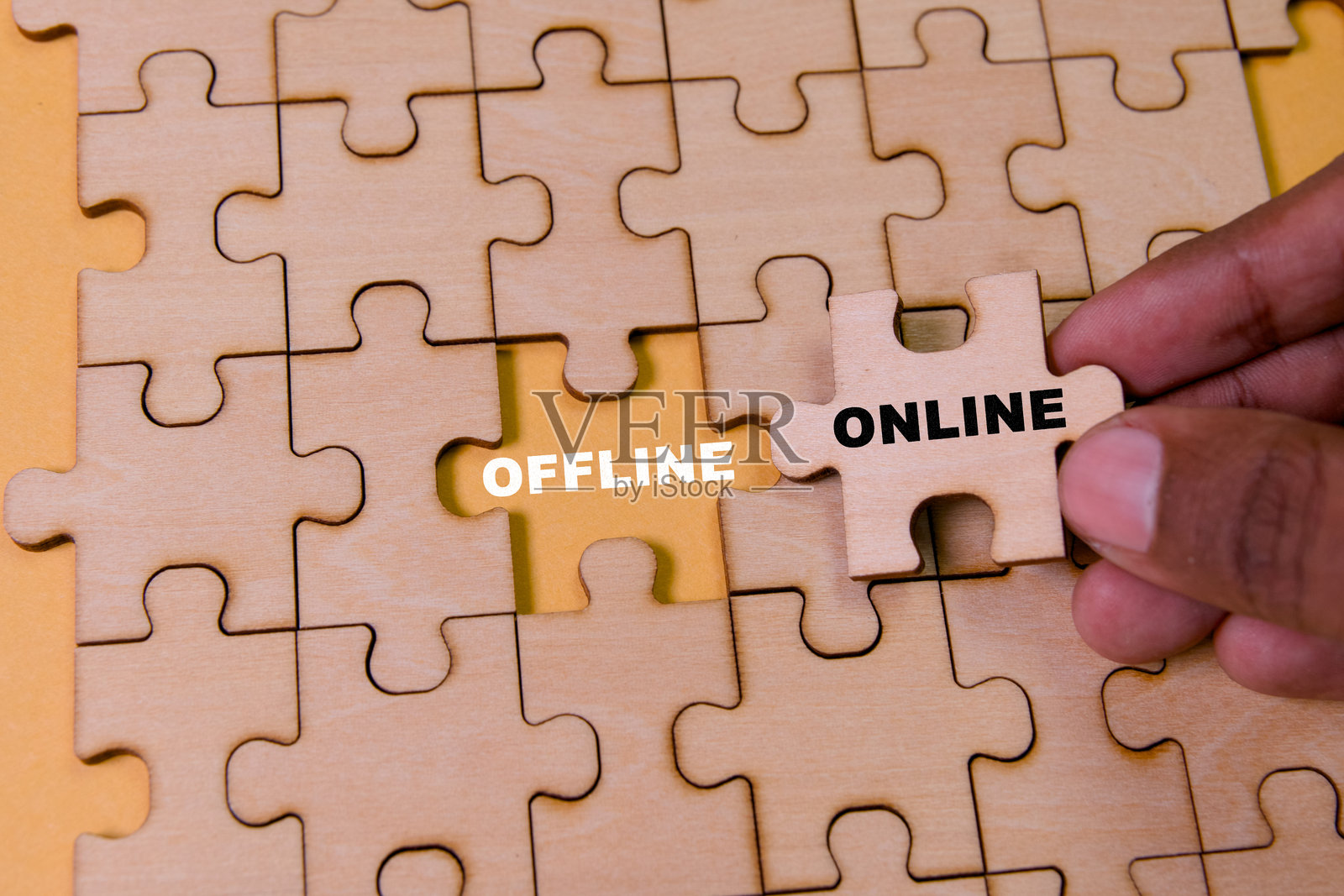 代表在线和离线概念的拼图块照片摄影图片