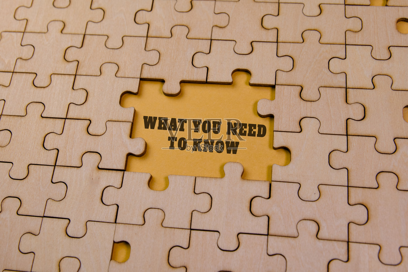 木制拼图块中的重要信息照片摄影图片