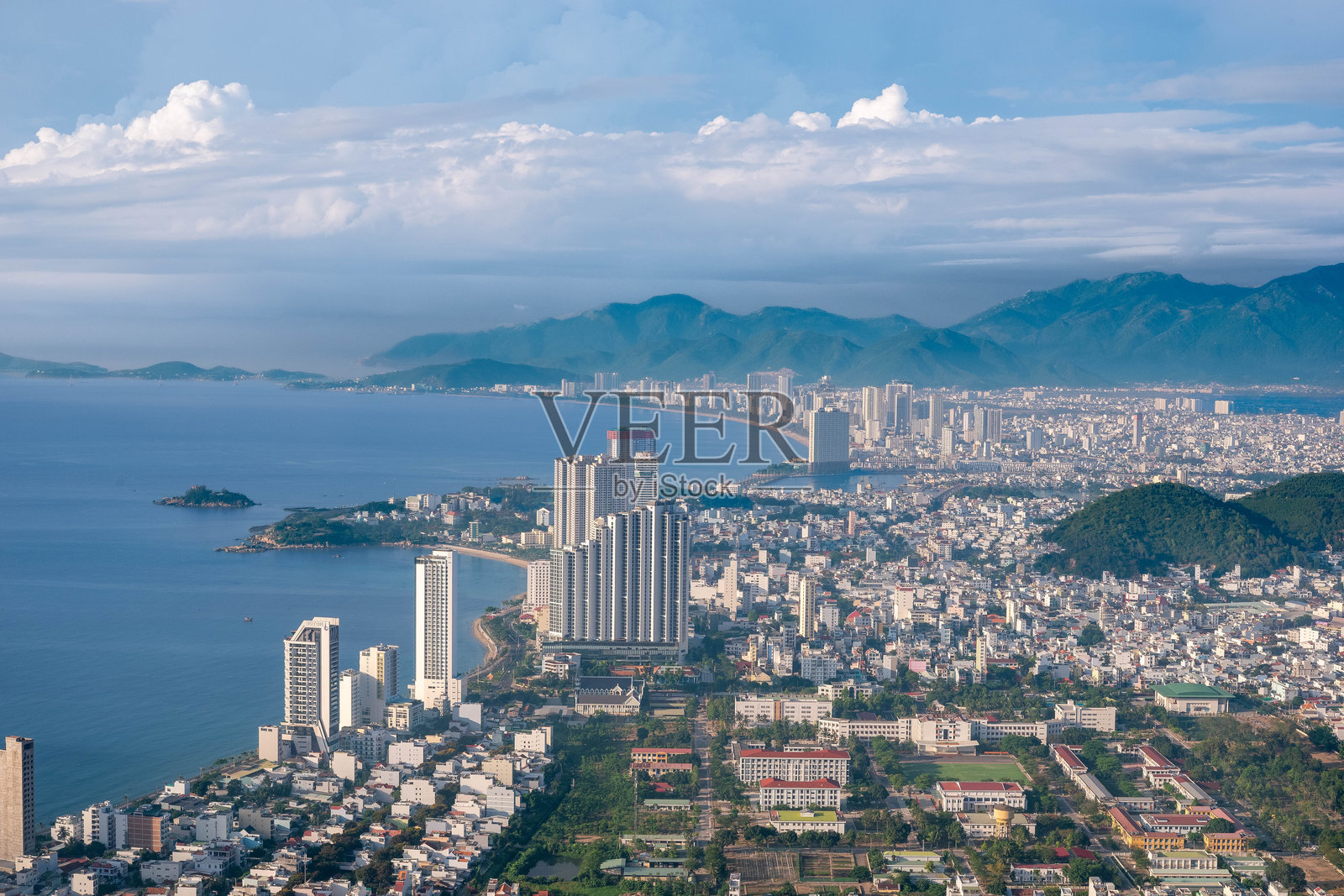 越南芽庄市的天使山景观照片摄影图片