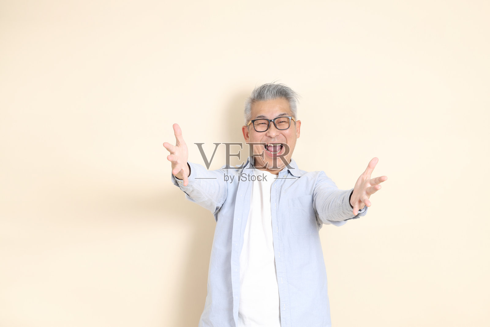 东亚男性照片摄影图片