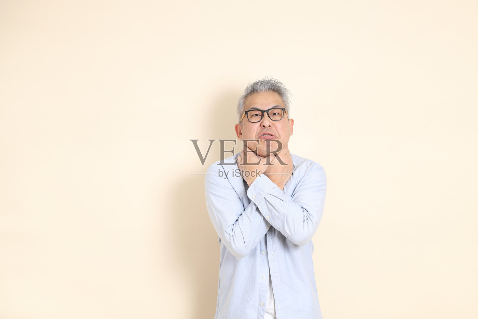 东亚男性照片摄影图片