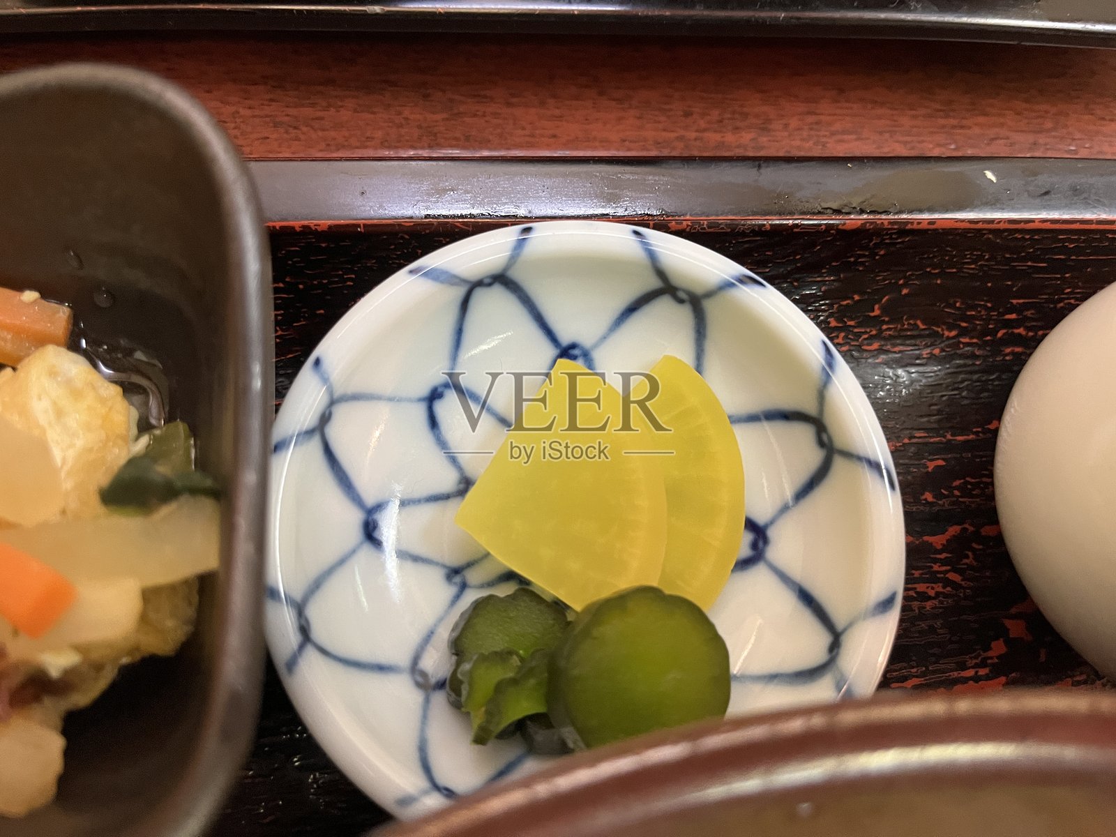 日本萝卜和黄瓜腌菜照片摄影图片