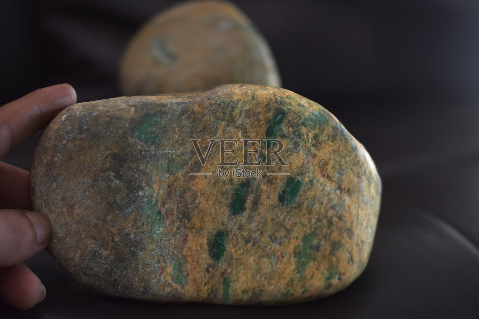 翡翠绿色用于珠宝制作照片摄影图片