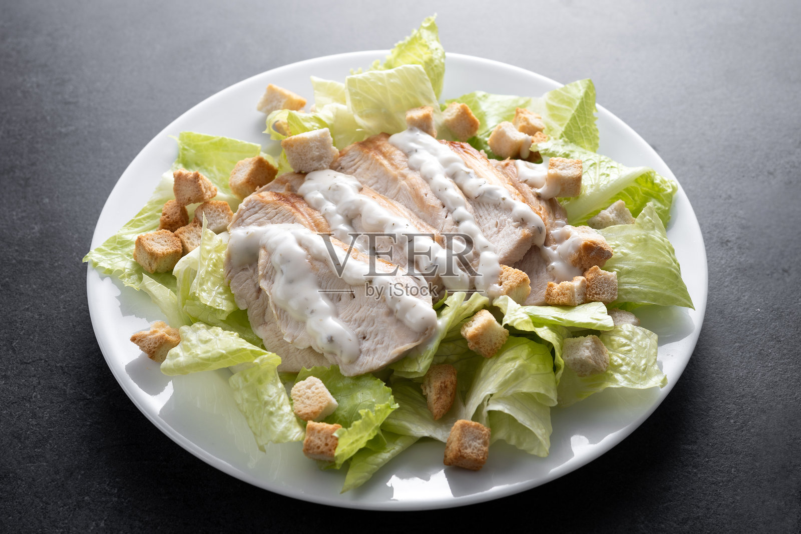 经典凯撒沙拉 新鲜脆口的凯撒沙拉照片摄影图片