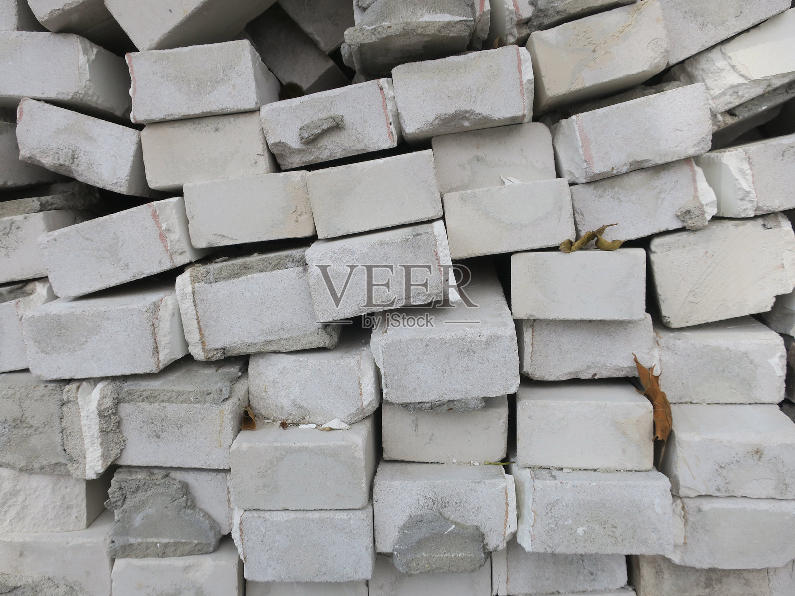 一堆灰色砖块照片摄影图片