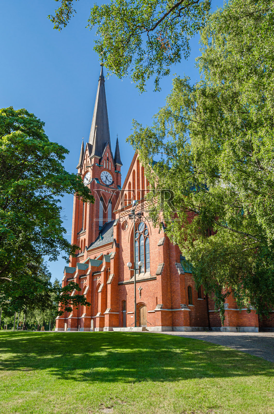 瑞典松兹瓦尔的新哥特式古斯塔夫·阿道夫教堂照片摄影图片