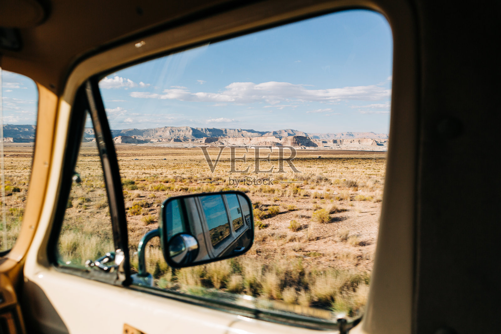 复古露营车内俯瞰89号公路附近的大阶梯景观照片摄影图片