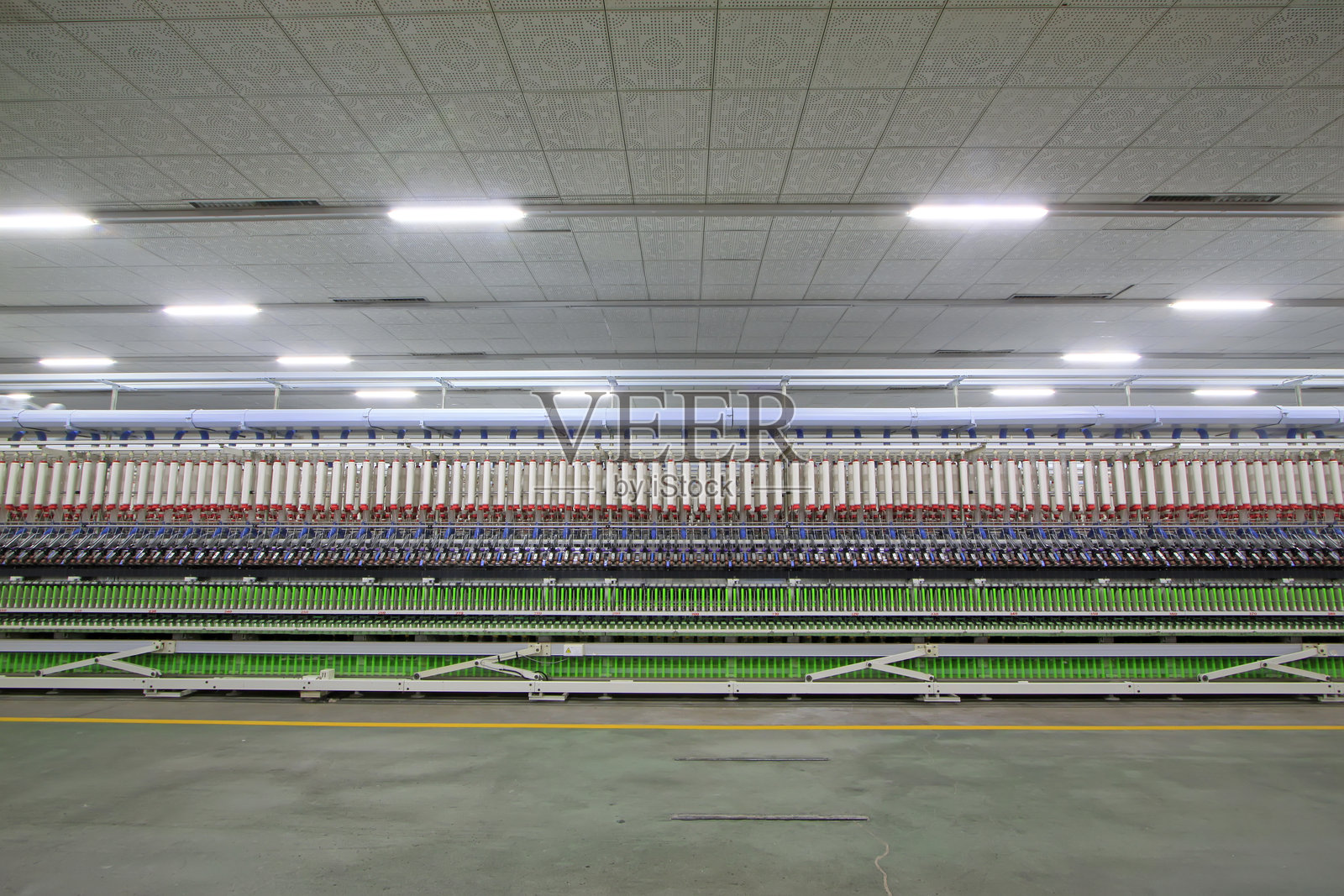 工厂中的旋转机械零件照片摄影图片