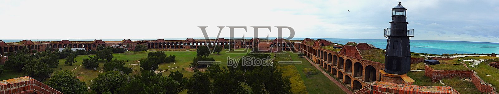 2013年圣诞节在佛罗里达干托图加斯国家公园露营三天。探索布什岛、花园岛、杰斐逊堡、布什岛、海龟岛、灯塔、地牢、军械库、珊瑚礁、煤堆等。戏剧性的日出,超现实的景观。照片摄影图片