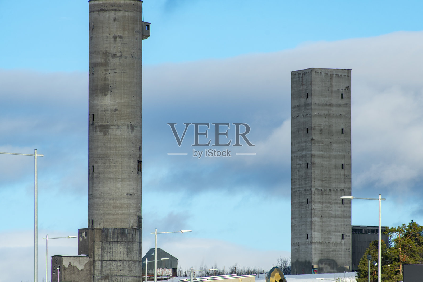 旧混凝土筒仓照片摄影图片