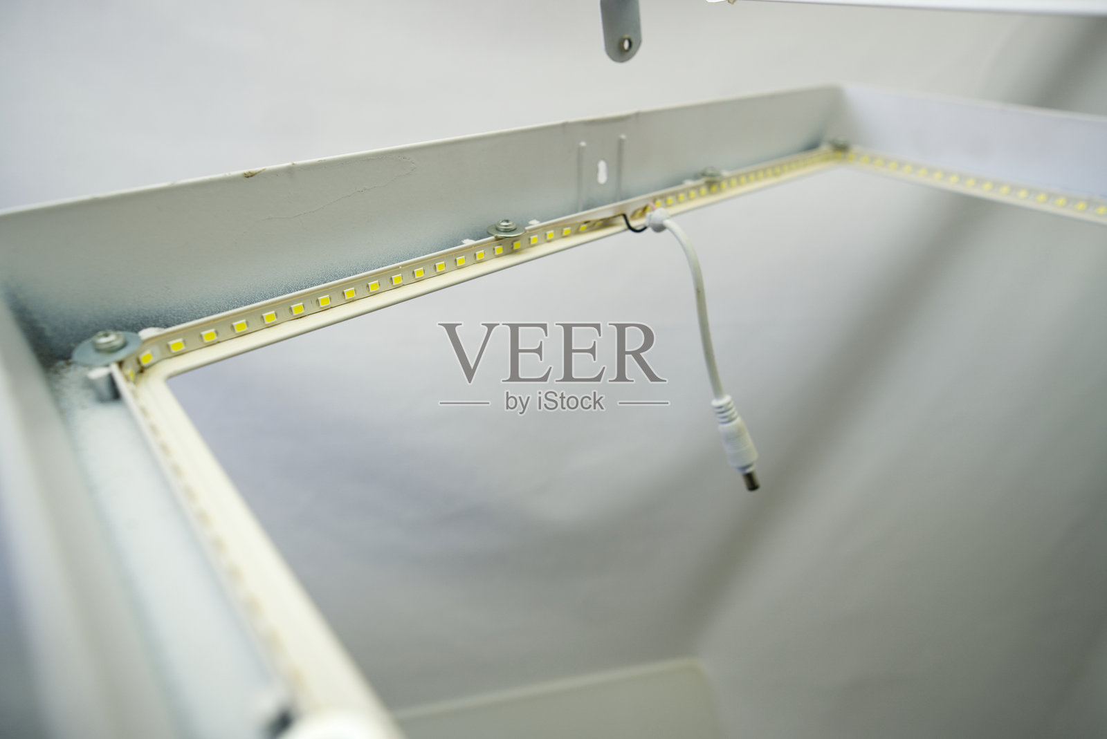 方形和圆形E27类型LED灯泡照片摄影图片