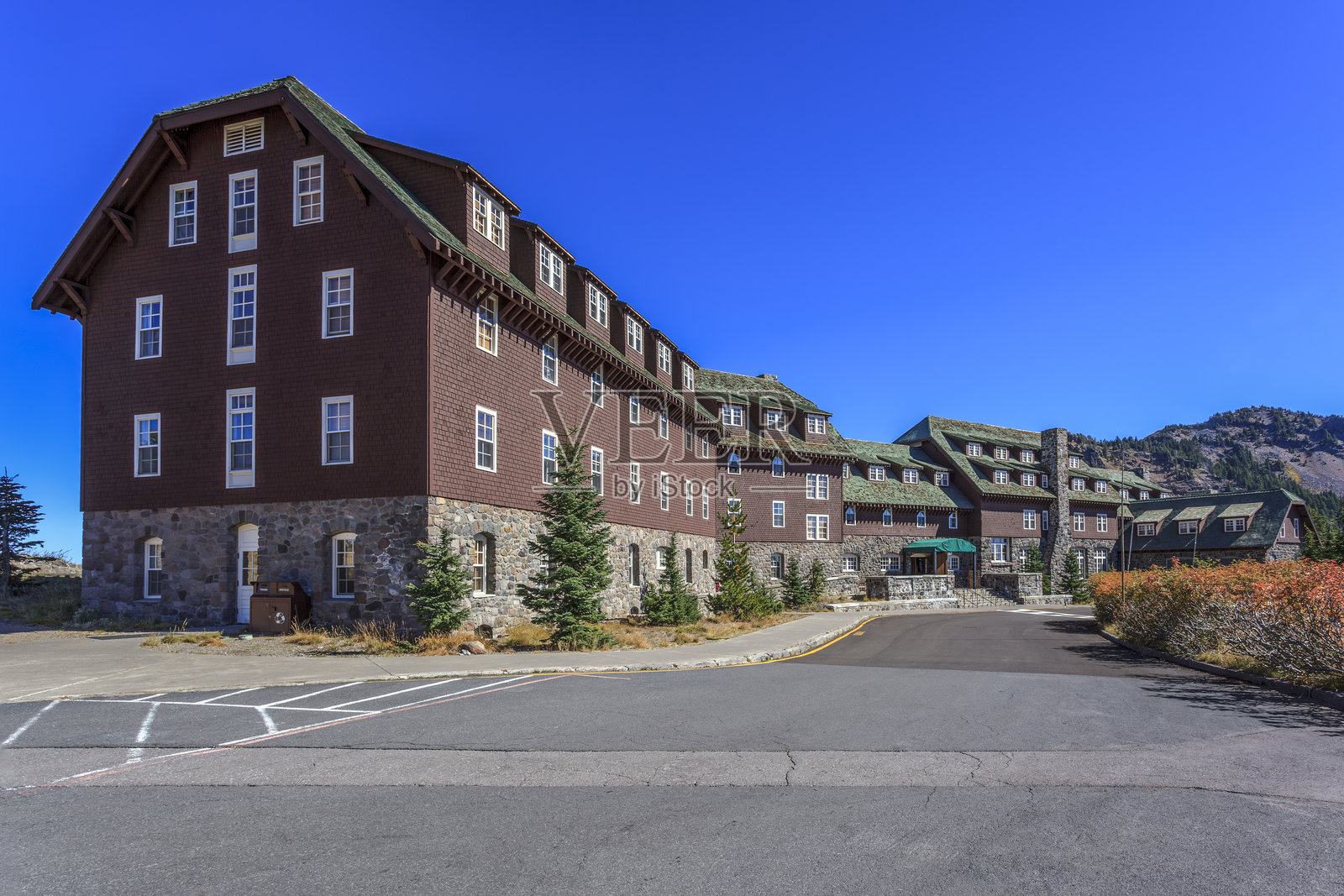 火山口湖旅馆,火山口湖国家公园,俄勒冈州照片摄影图片