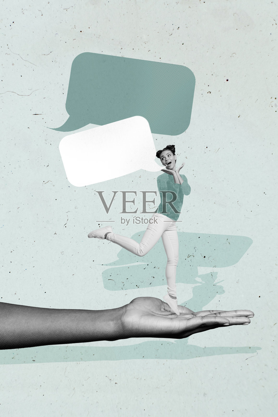 艺术图像,垂直时尚的照片拼贴,快乐女孩站立,手掌表示,独白交流图标,言语气泡照片摄影图片