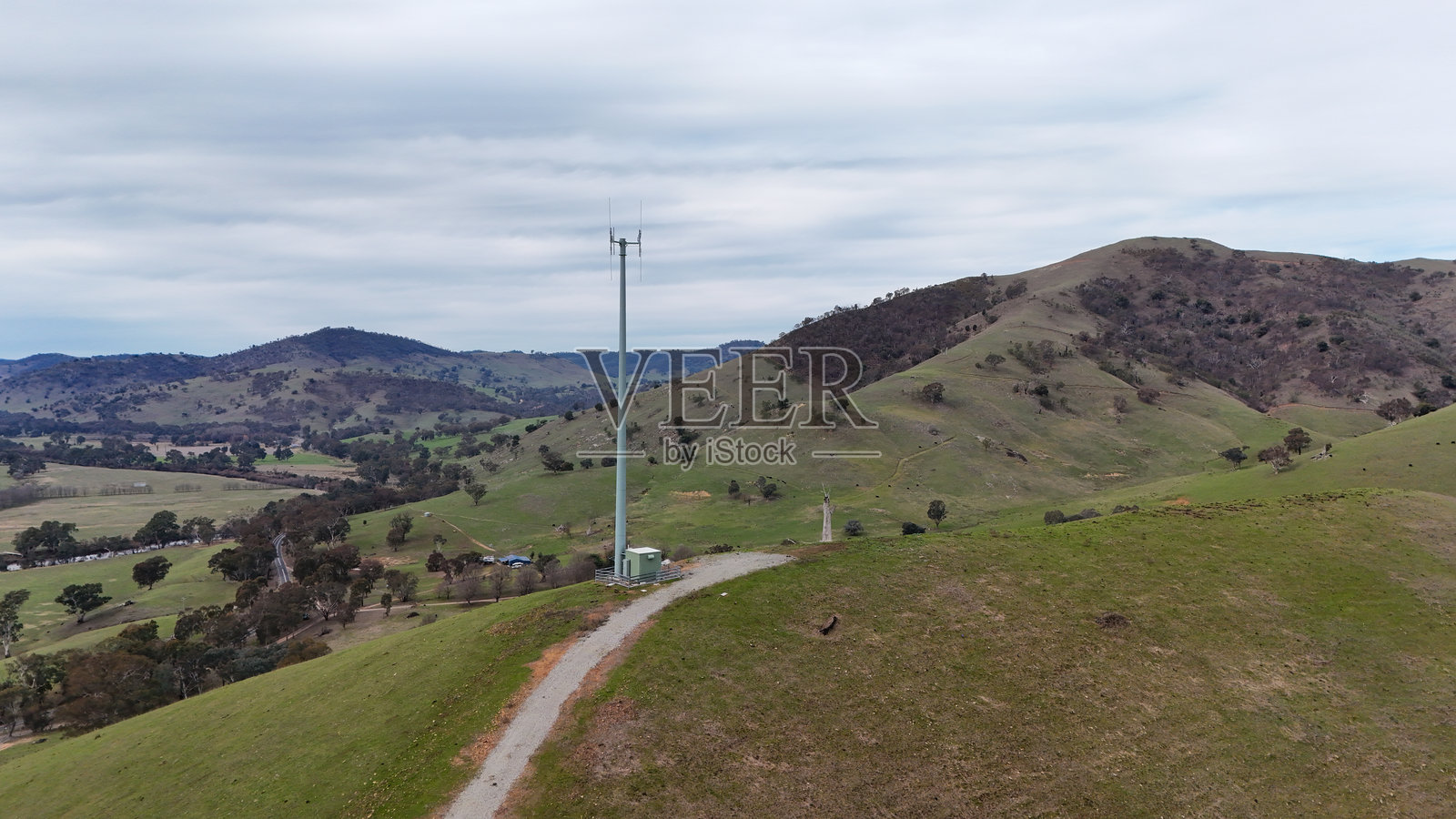 维多利亚州地区的手机通信塔照片摄影图片