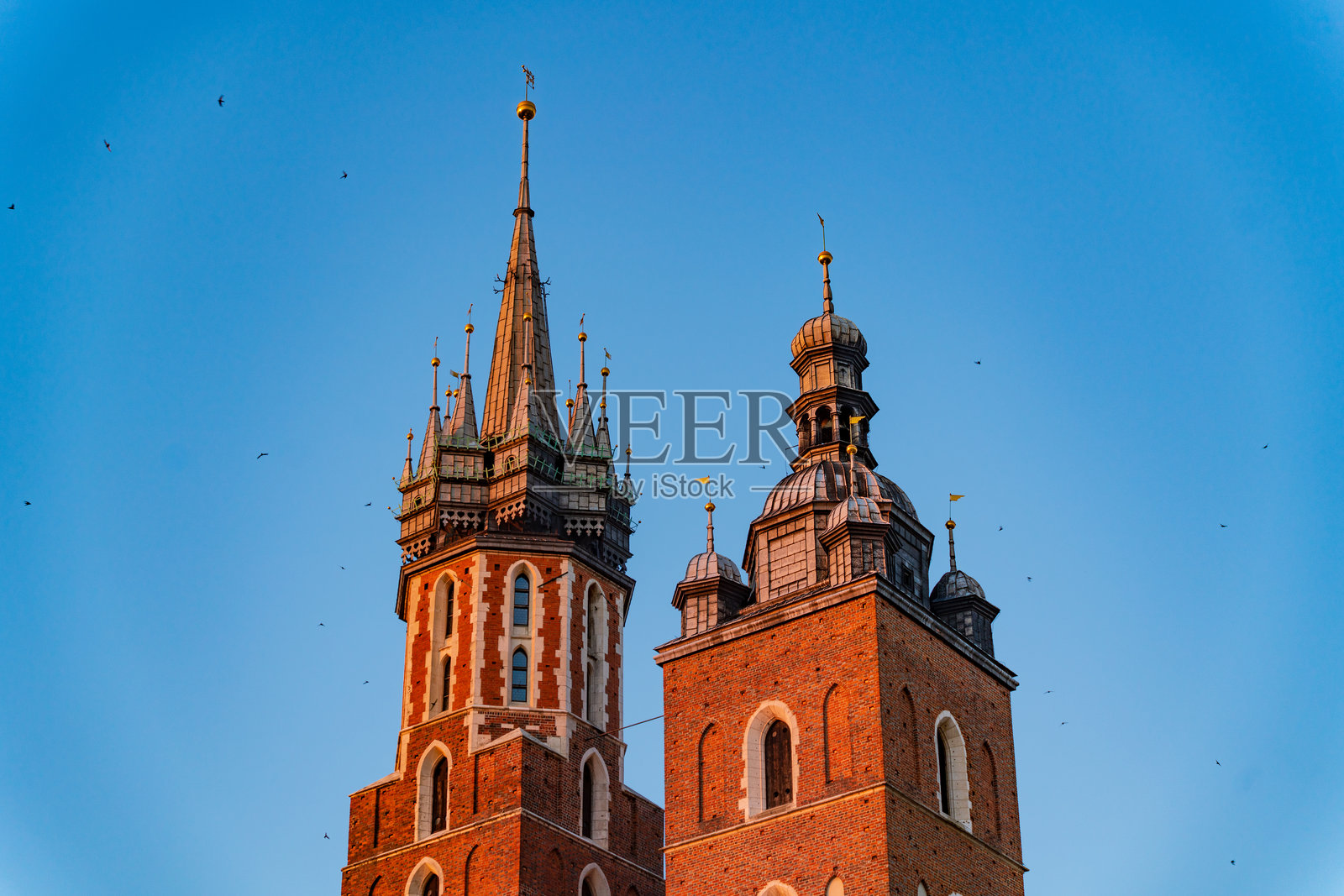 波兰克拉科夫的圣母升天教堂(圣玛丽教堂)照片摄影图片