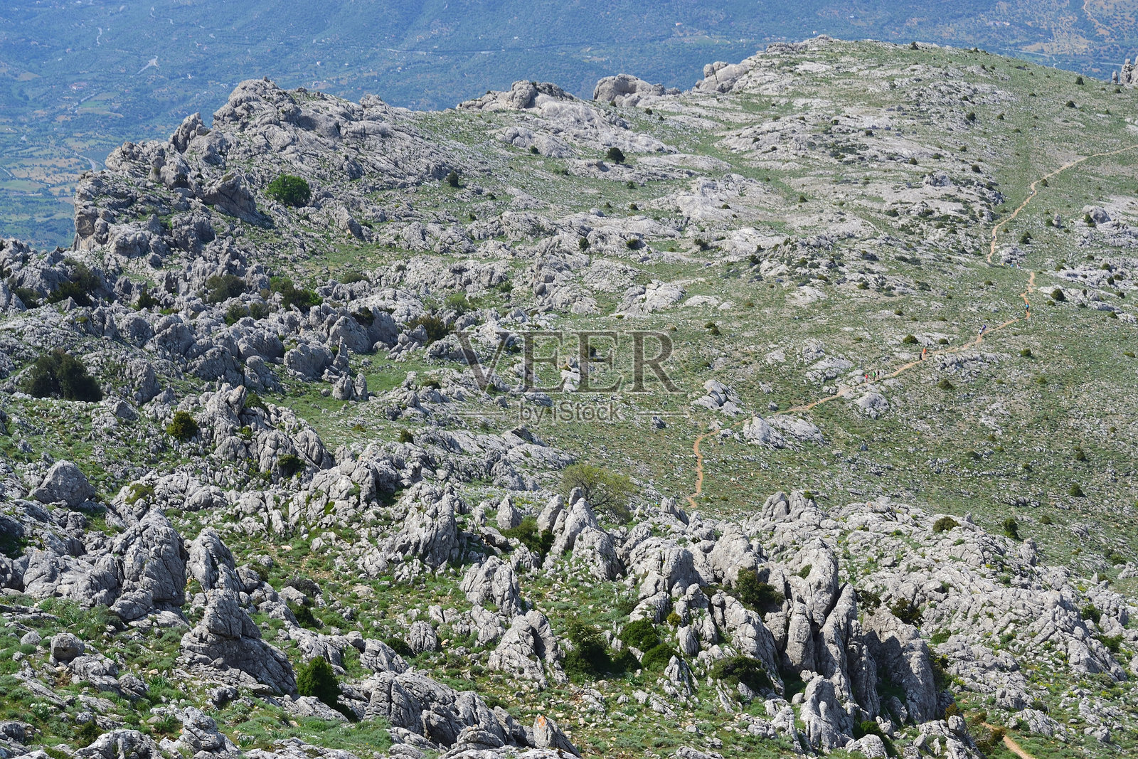 在奥利耶纳的苏普拉蒙特徒步前往庞塔·科拉西照片摄影图片