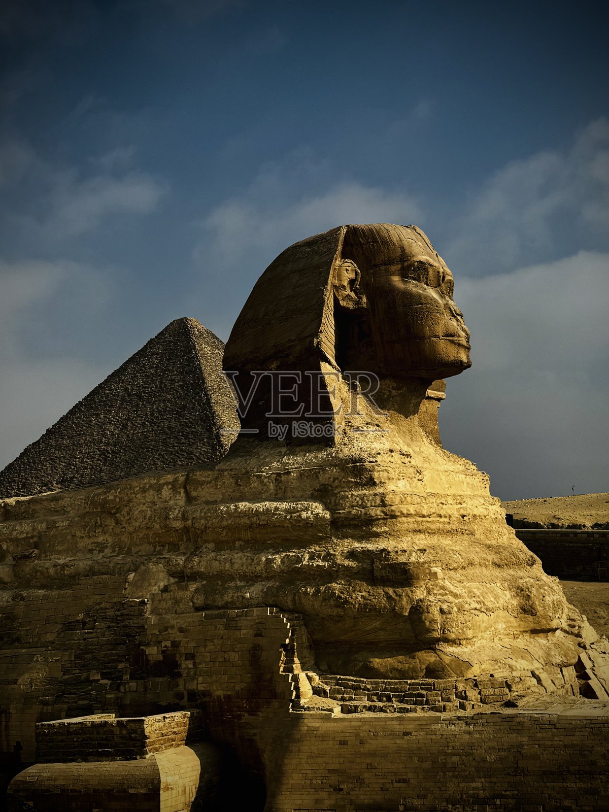 金字塔和狮身人面像照片摄影图片