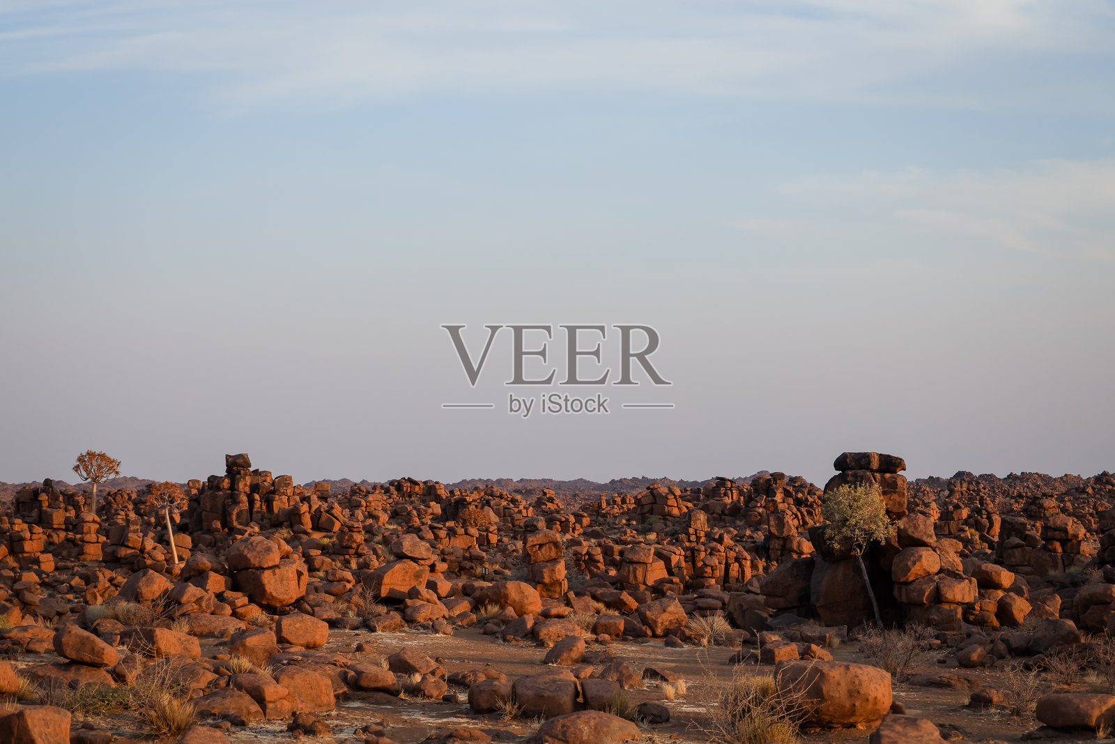 纳米比亚广袤而崎岖的自然之美照片摄影图片