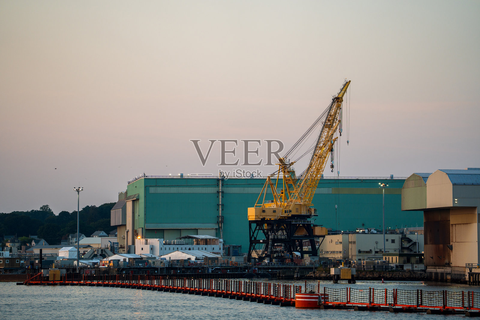 风能塔的建设照片摄影图片