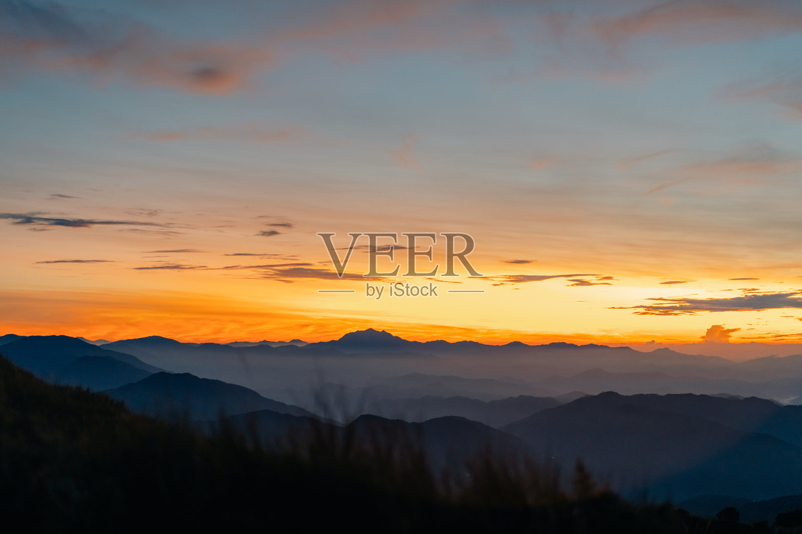 菲律宾山省的普拉格山照片摄影图片