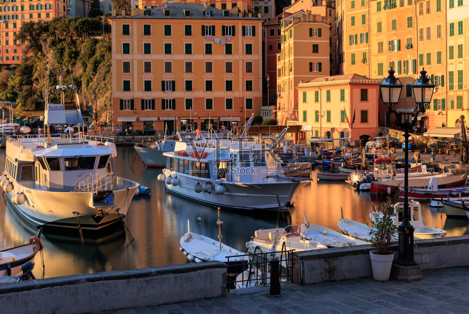 意大利海边小镇卡莫利照片摄影图片