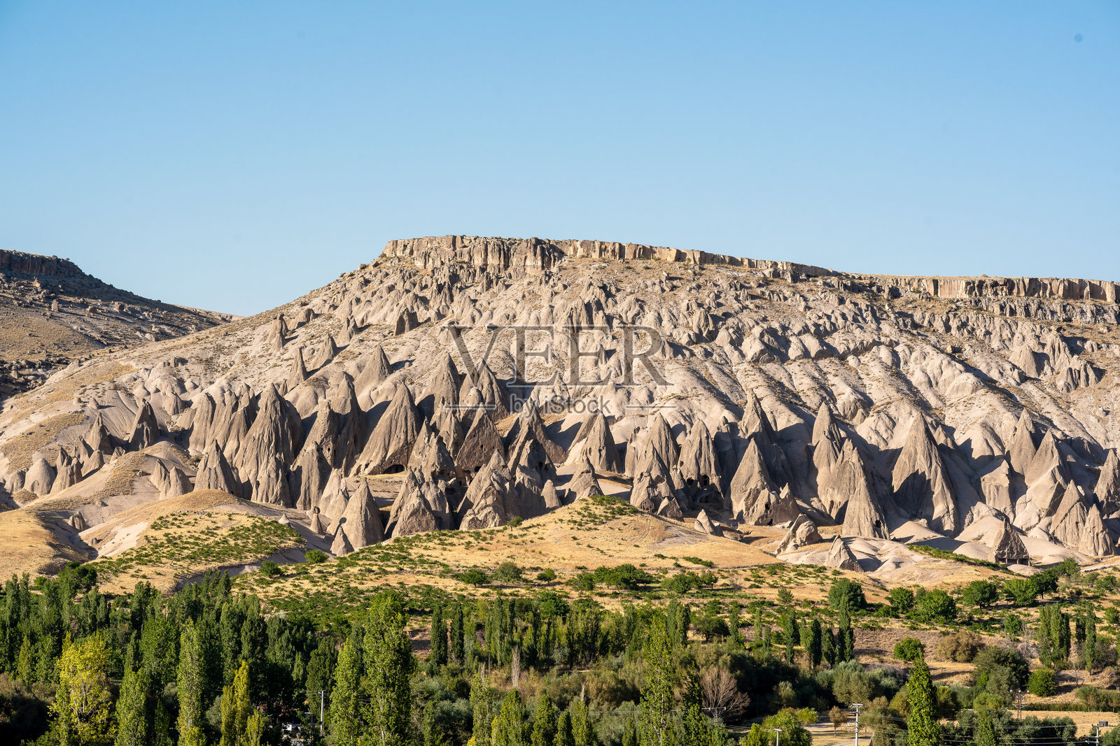 卡帕多奇亚的仙女烟囱地貌照片摄影图片