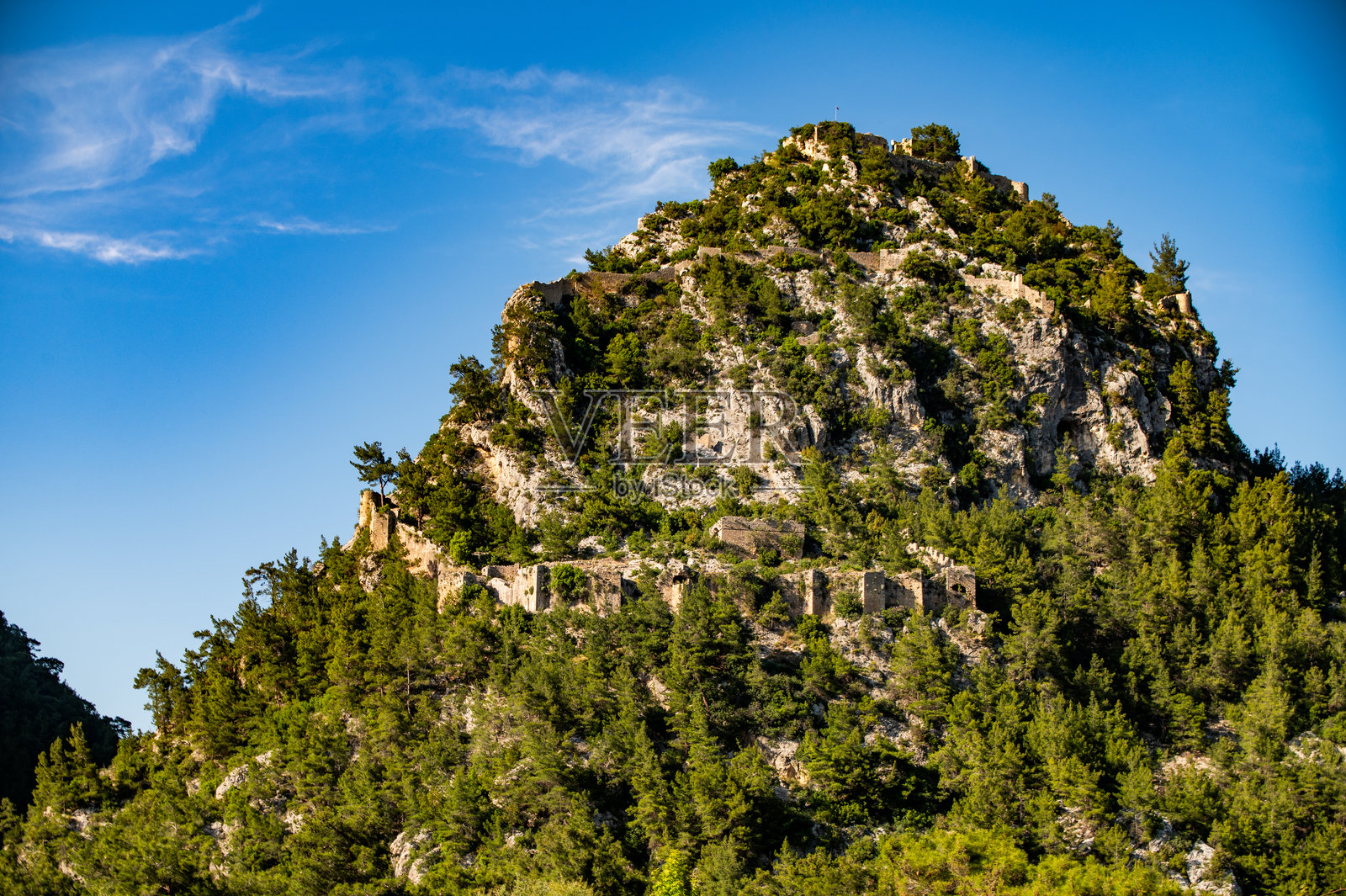 土耳其南部阿拉拉城堡的远景照片摄影图片