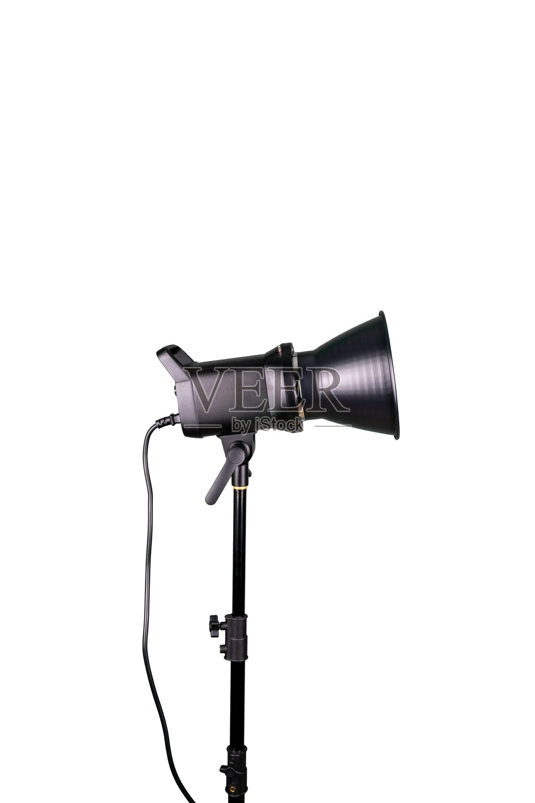 白色背景上的摄影棚灯光,独立的主光、补光和反光板,专业照明设备照片摄影图片