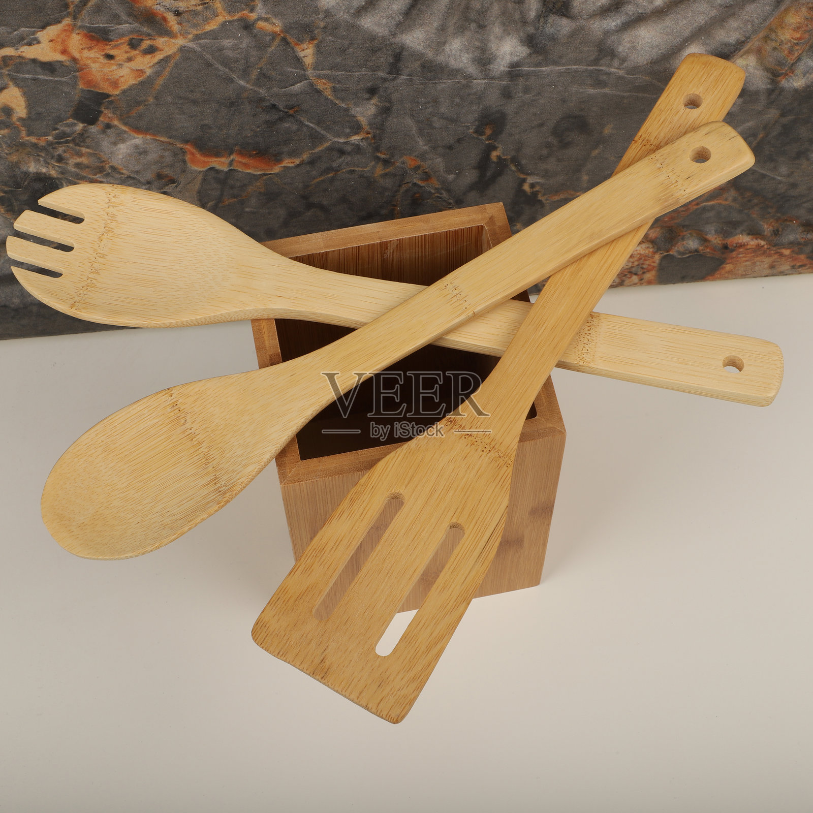 竹制餐具收纳架,竹制厨房用具,概念拍摄电商照片。照片摄影图片