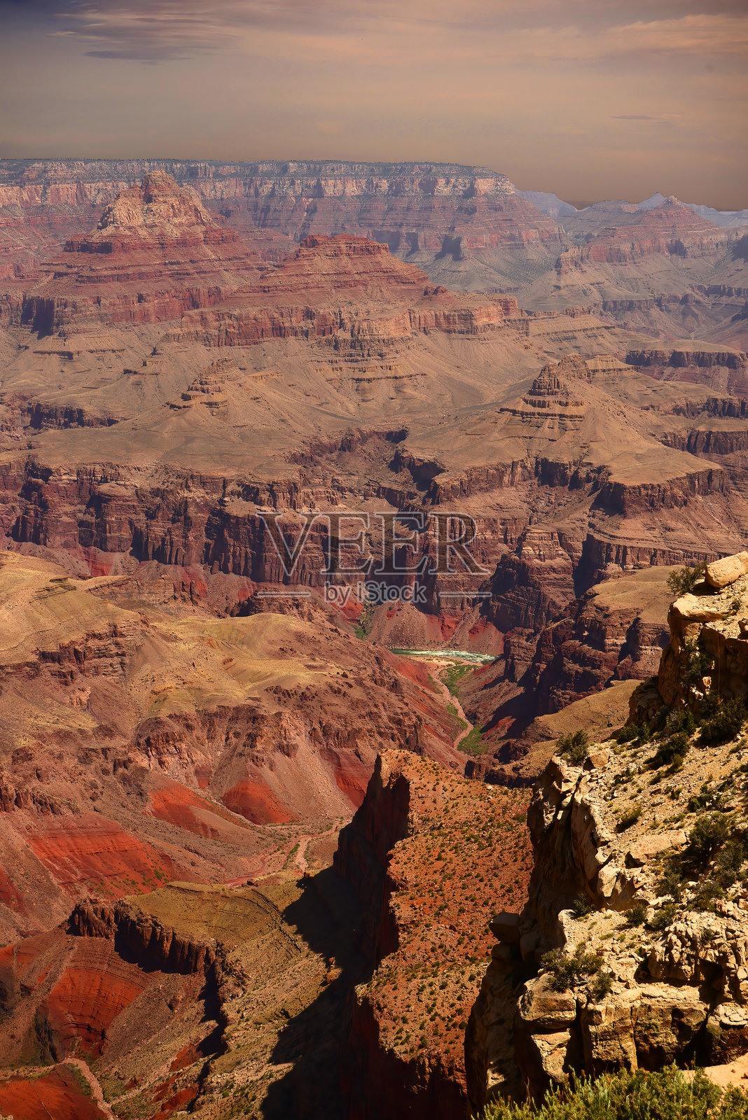 亚利桑那州大峡谷的朦胧天空照片摄影图片