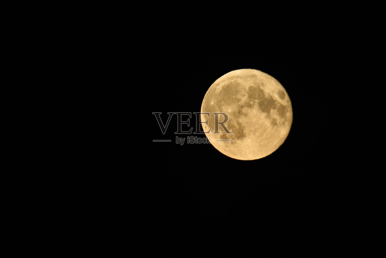 夜空中的月亮圆盘照片摄影图片