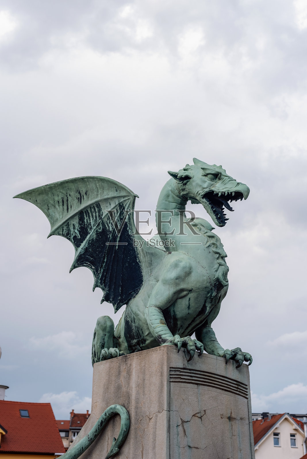 绿龙雕像,斯洛文尼亚卢布尔雅那的象征照片摄影图片