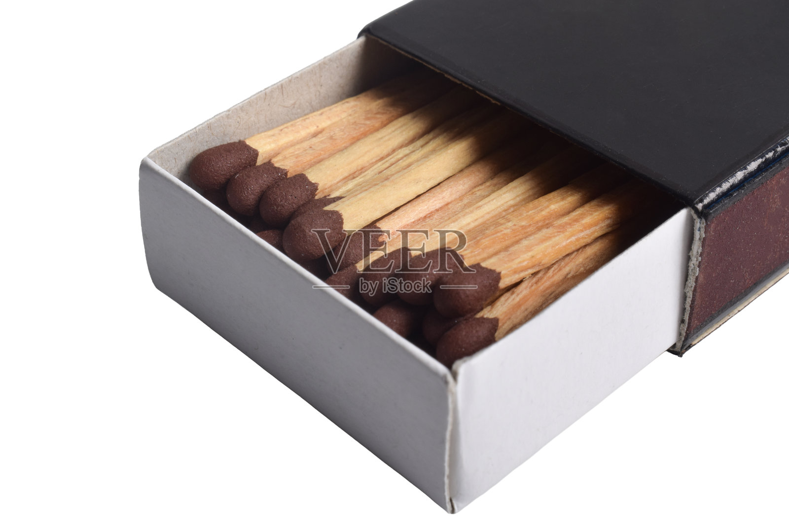 白色背景上的火柴盒照片摄影图片