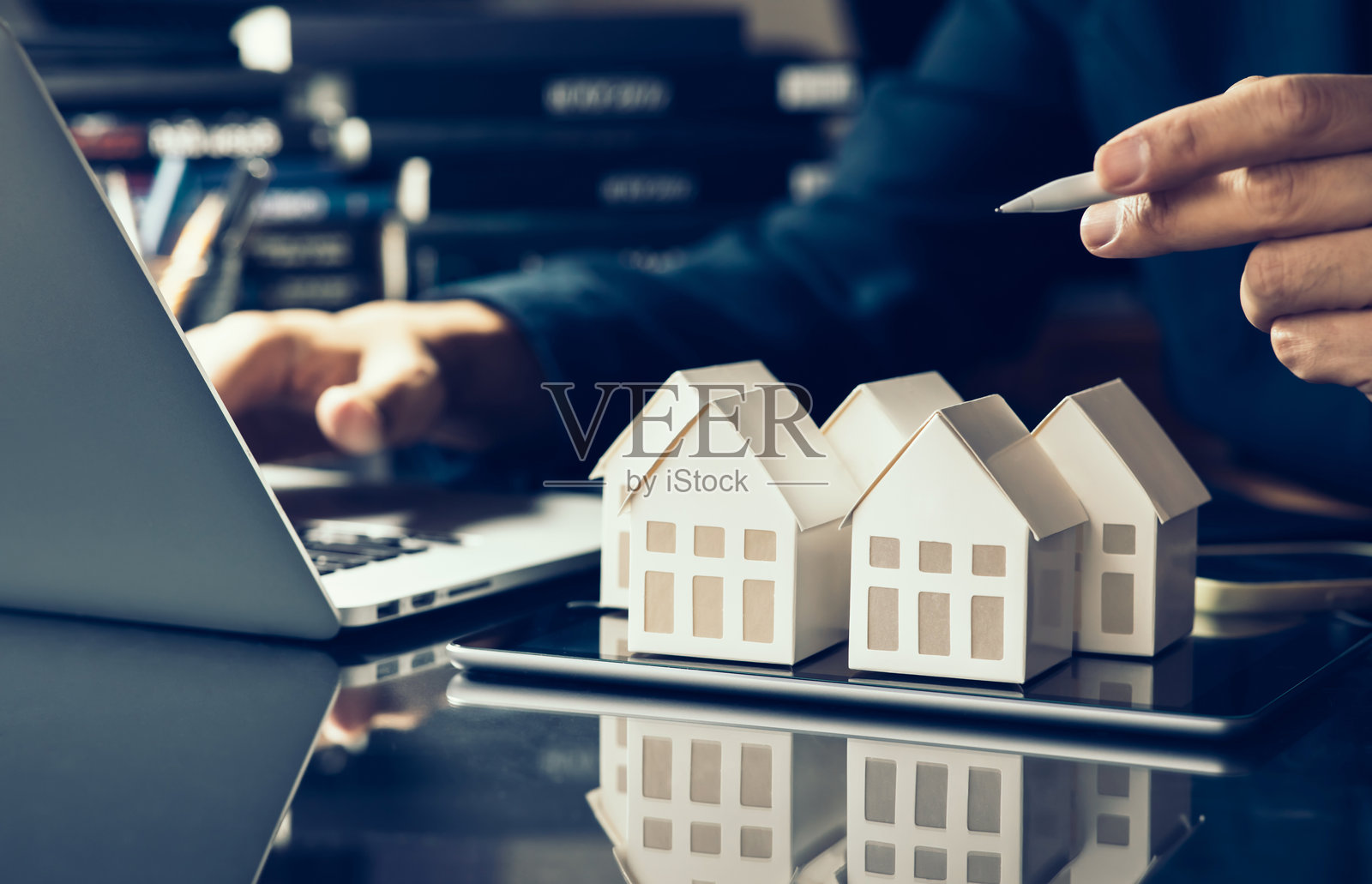 商业房地产或物业项目概念,住宅开发商照片摄影图片